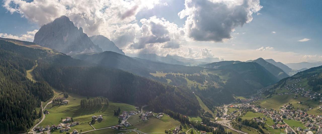 Hotel Chalet Dlaces Selva di Val Gardena Exterior foto