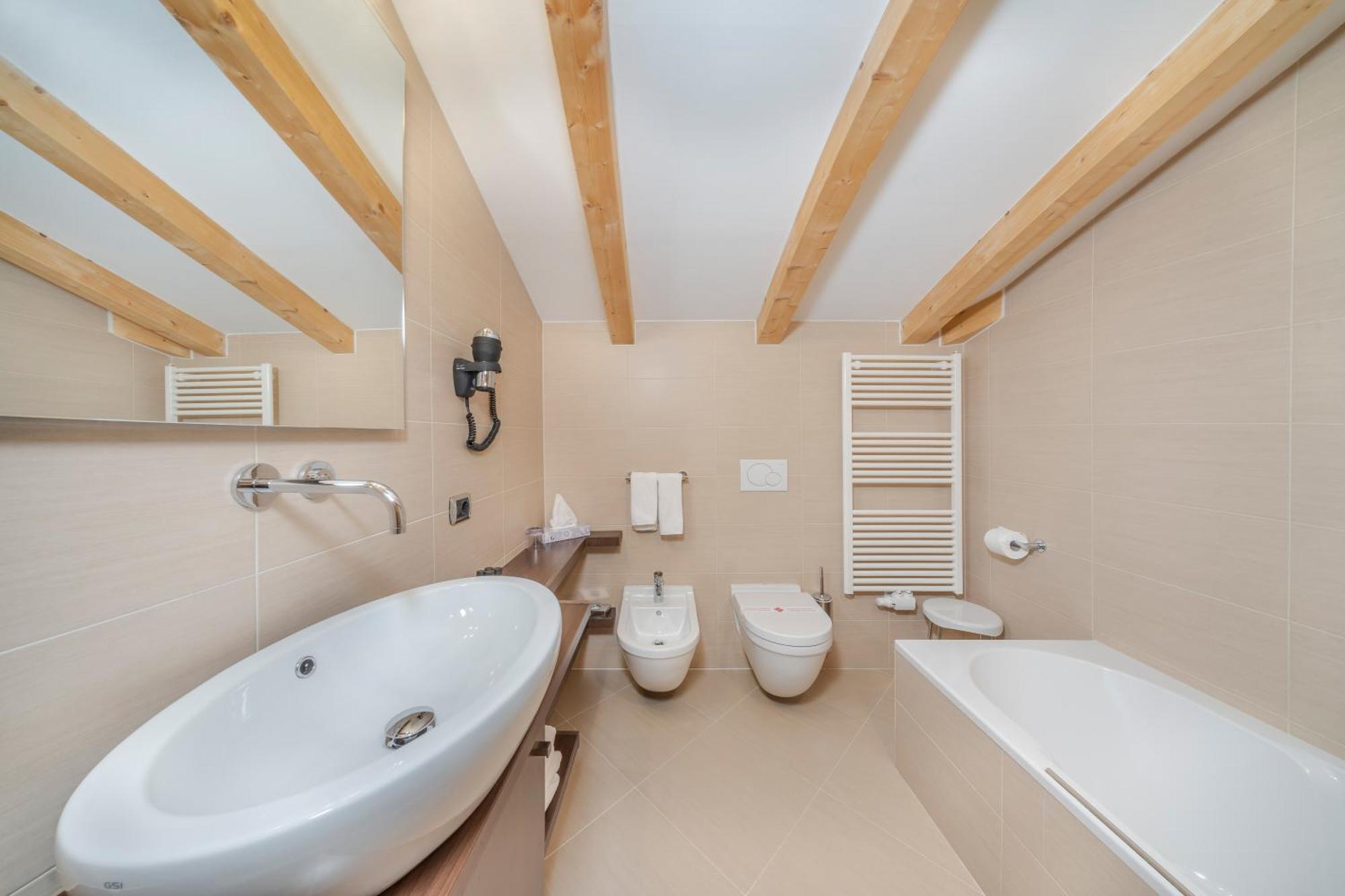 Hotel Chalet Dlaces Selva di Val Gardena Exterior foto
