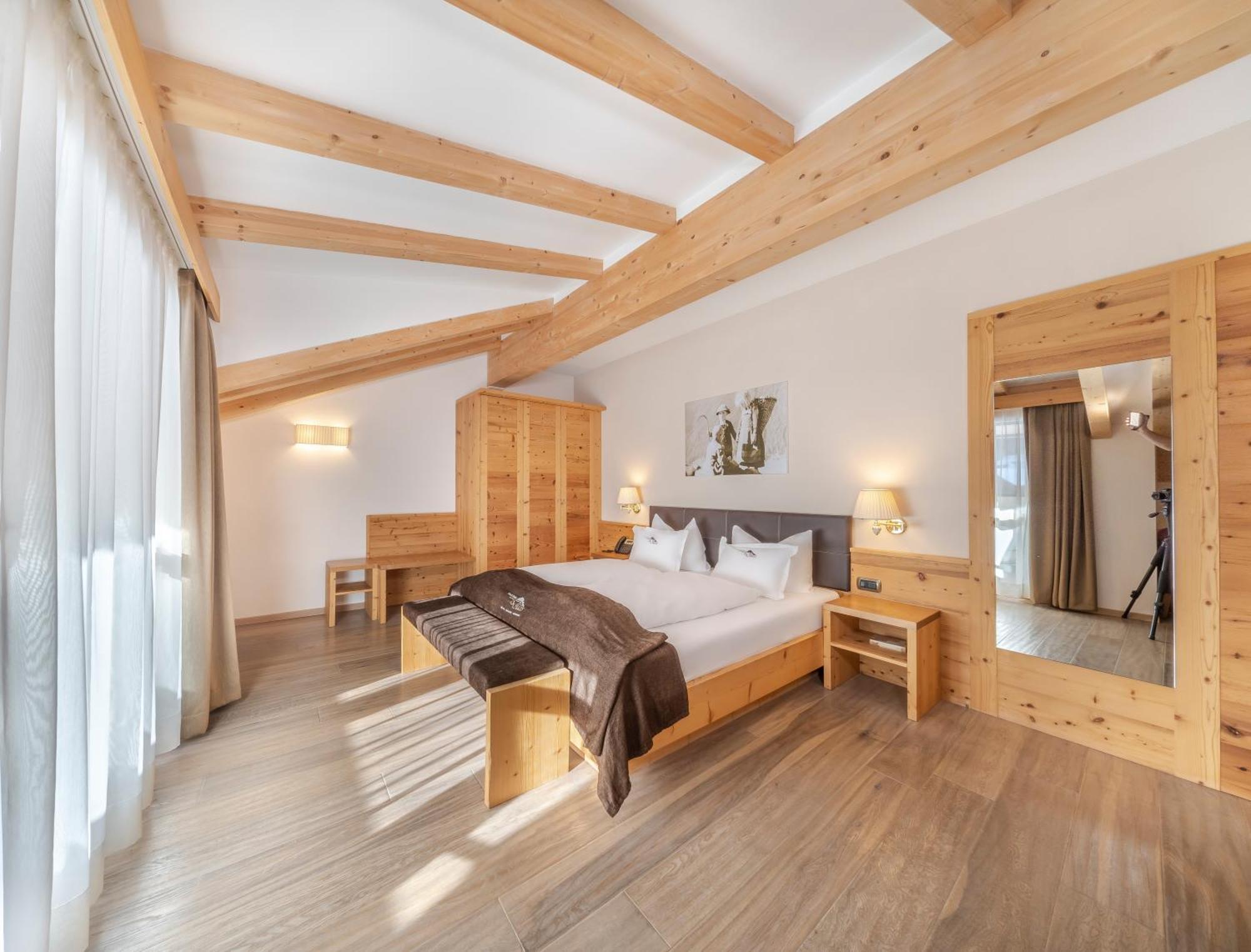 Hotel Chalet Dlaces Selva di Val Gardena Exterior foto